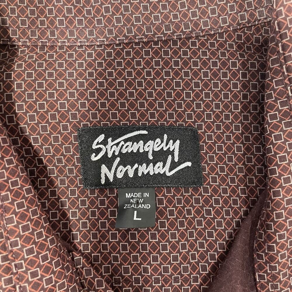 Strangely Normal Shirt Men’s L New Zealand Bespoke Geometric Club Dress Top Red